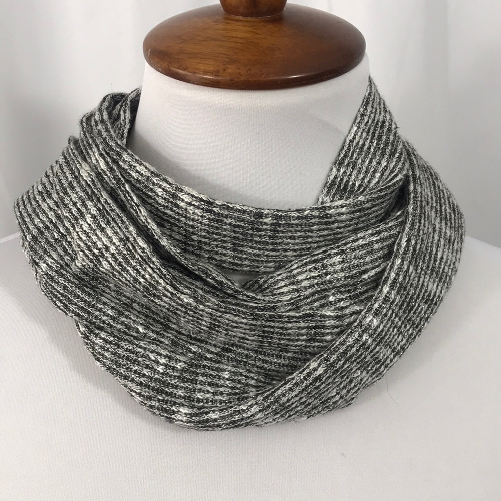 Thin Knit Silver Scarf - NWT